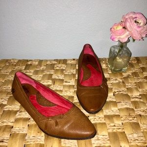 NWOT Born cognac leather ballet flats